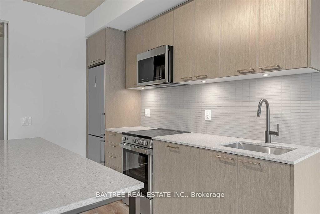 1808 St Clair Avenue Unit 201 photo 7