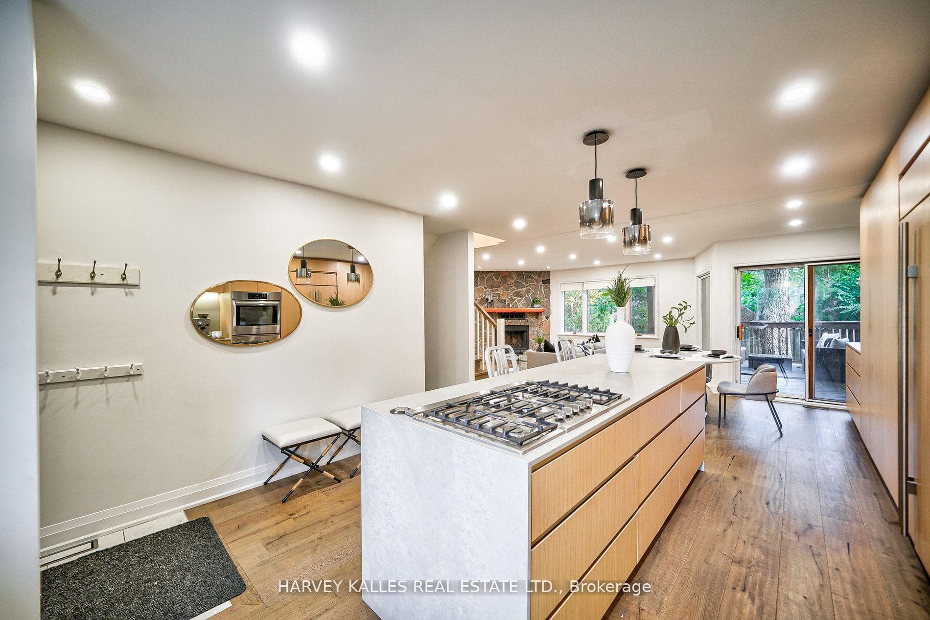 341 Glengarry Avenue photo 10