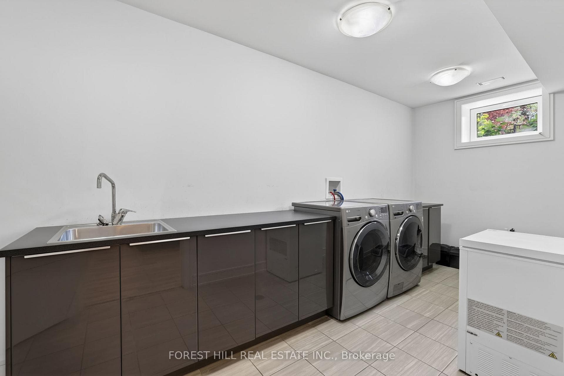 51 Greenfield Drive photo 34