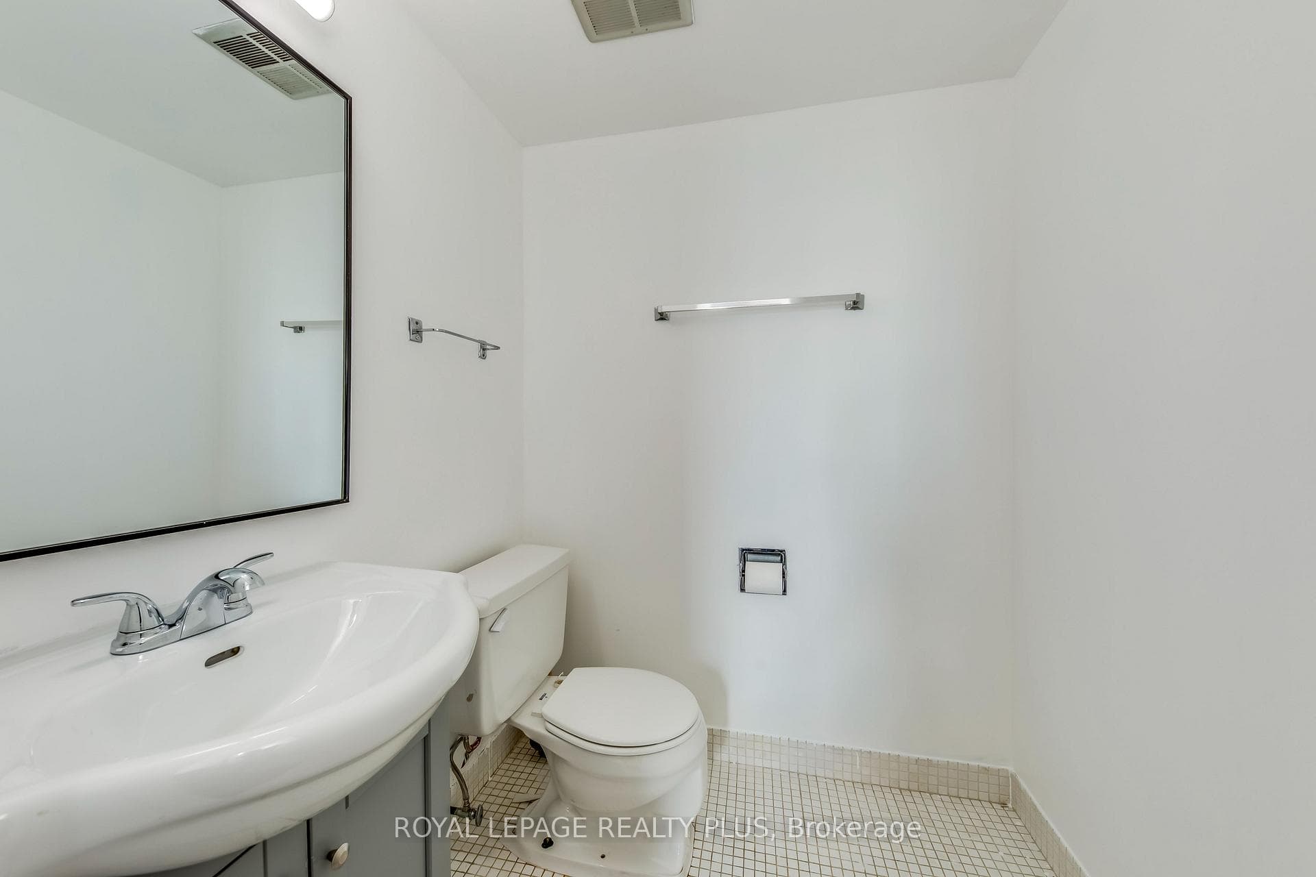 3170 Kirwin Avenue Unit 1403 photo 23
