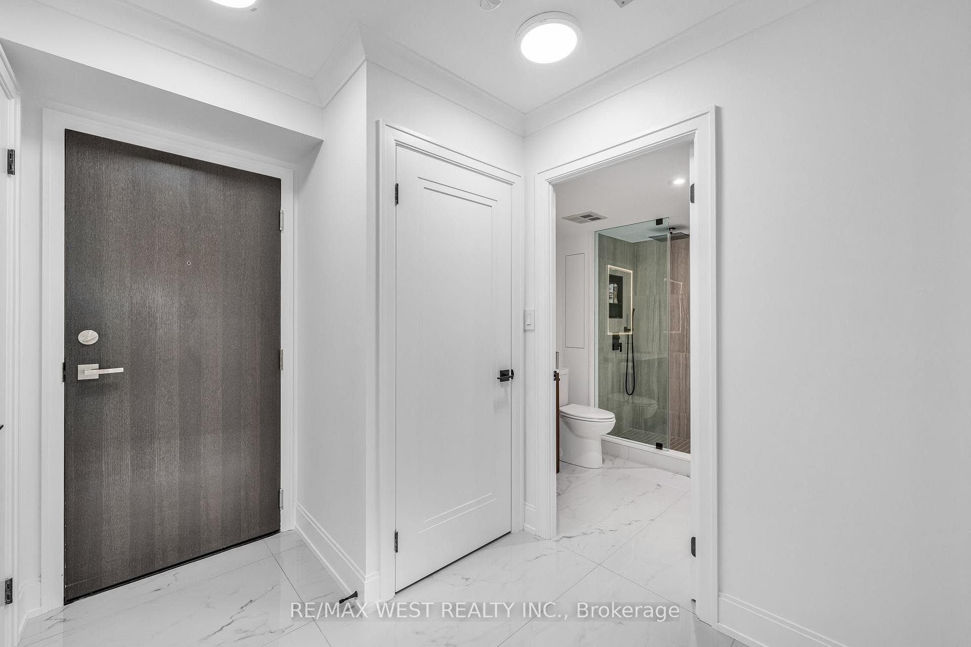 2269 Lakeshore Boulevard Unit 604 photo 4