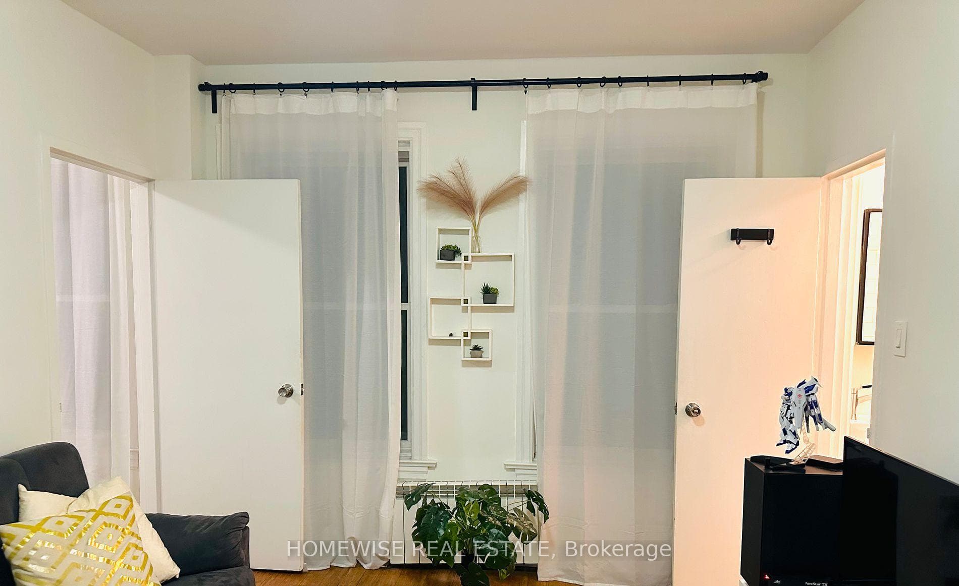 1 Triller Avenue Unit 209 photo 8
