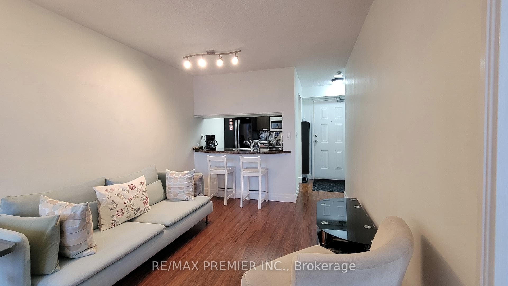 222 The Esplanade N/A Unit 1020 photo 11