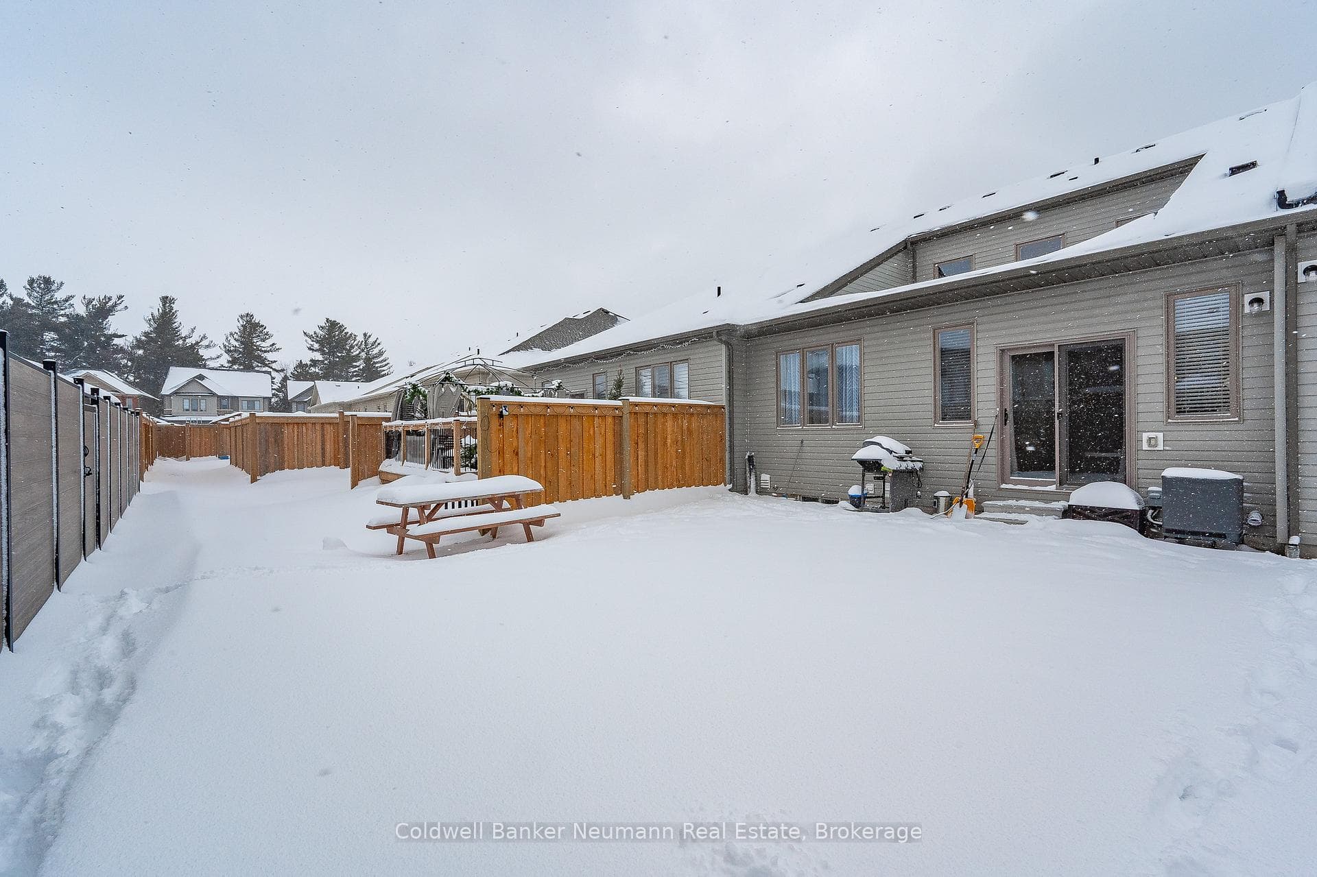 224 Mcfarlane Crescent photo 39