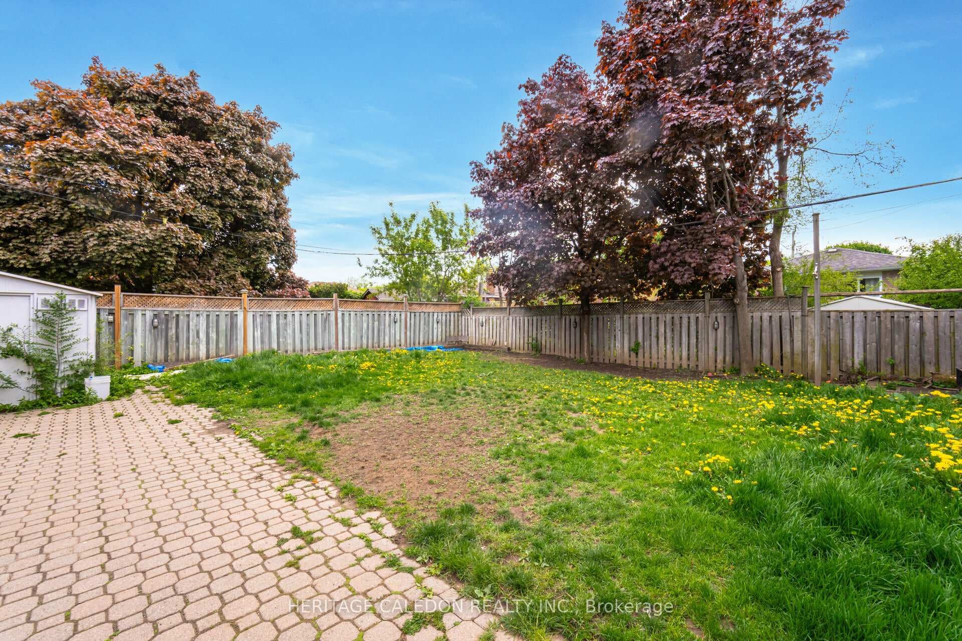 7 Braemore Road photo 37