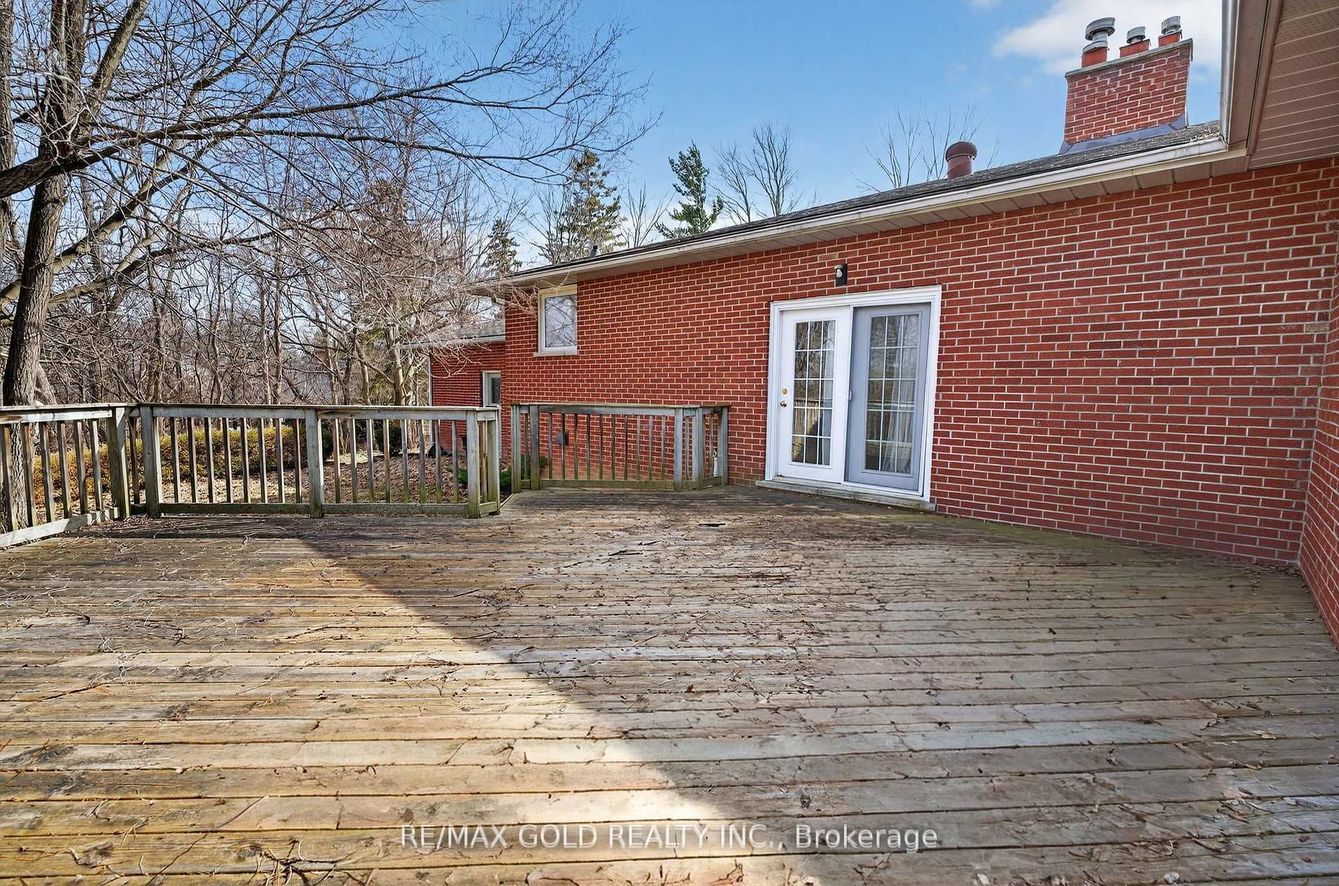 14811 Creditview Road photo 25