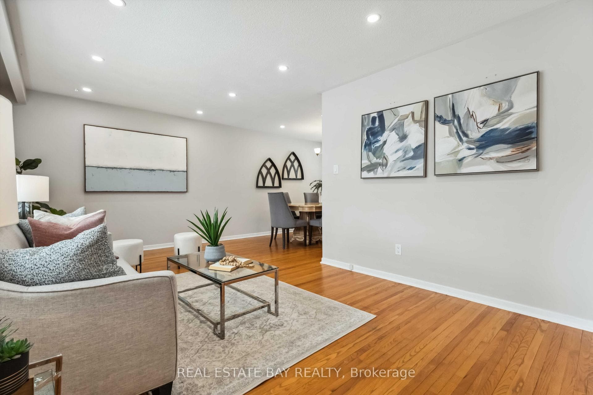 44 ANGORA Street photo 6