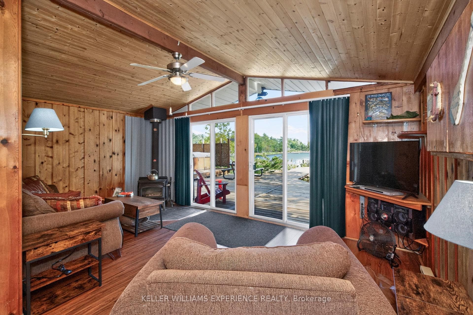 6932 ISLAND 1810 / BONE ISLAND N/A photo 13