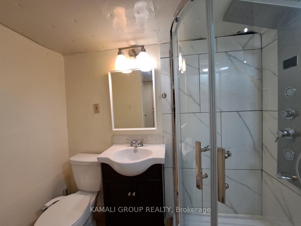 262 John Garland Boulevard photo 28