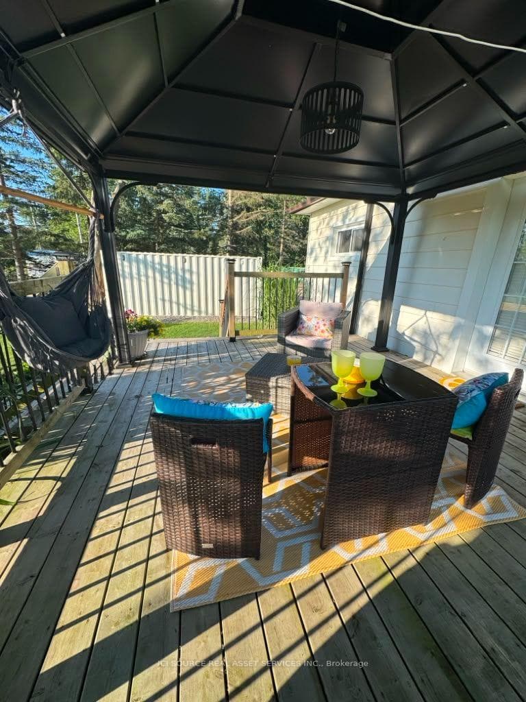 176 Kingsway Street photo 10