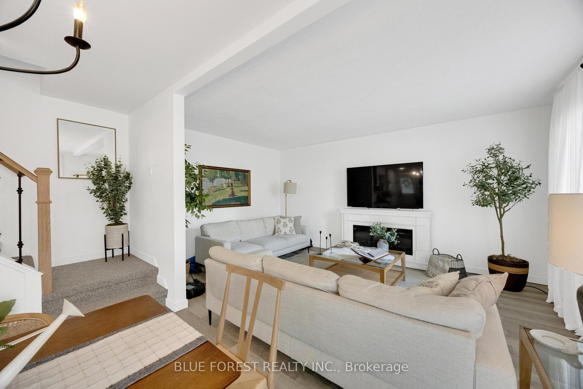 230 Clarke Road Unit 92 photo 15