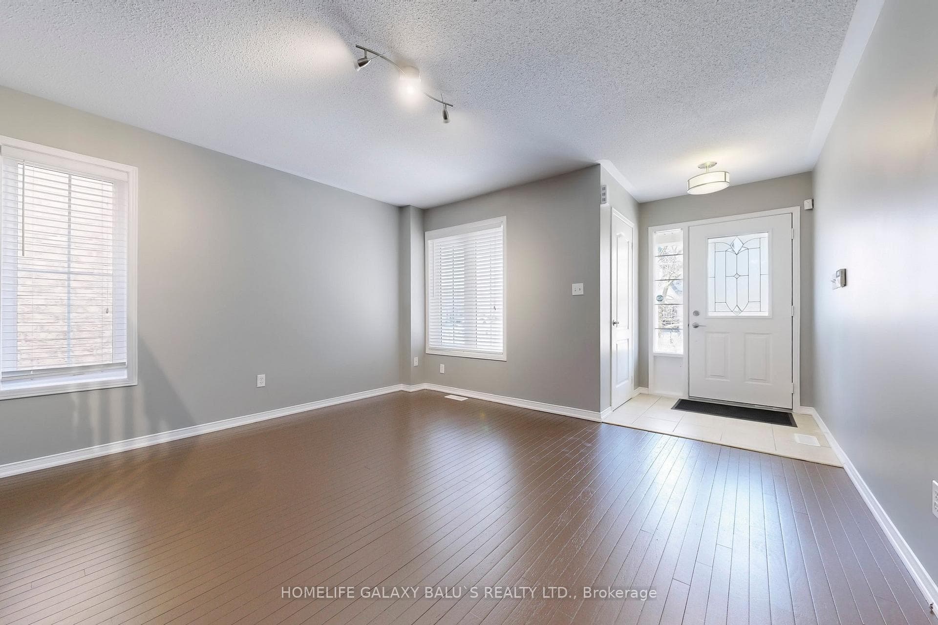 68 Mcnicol Crescent photo 14