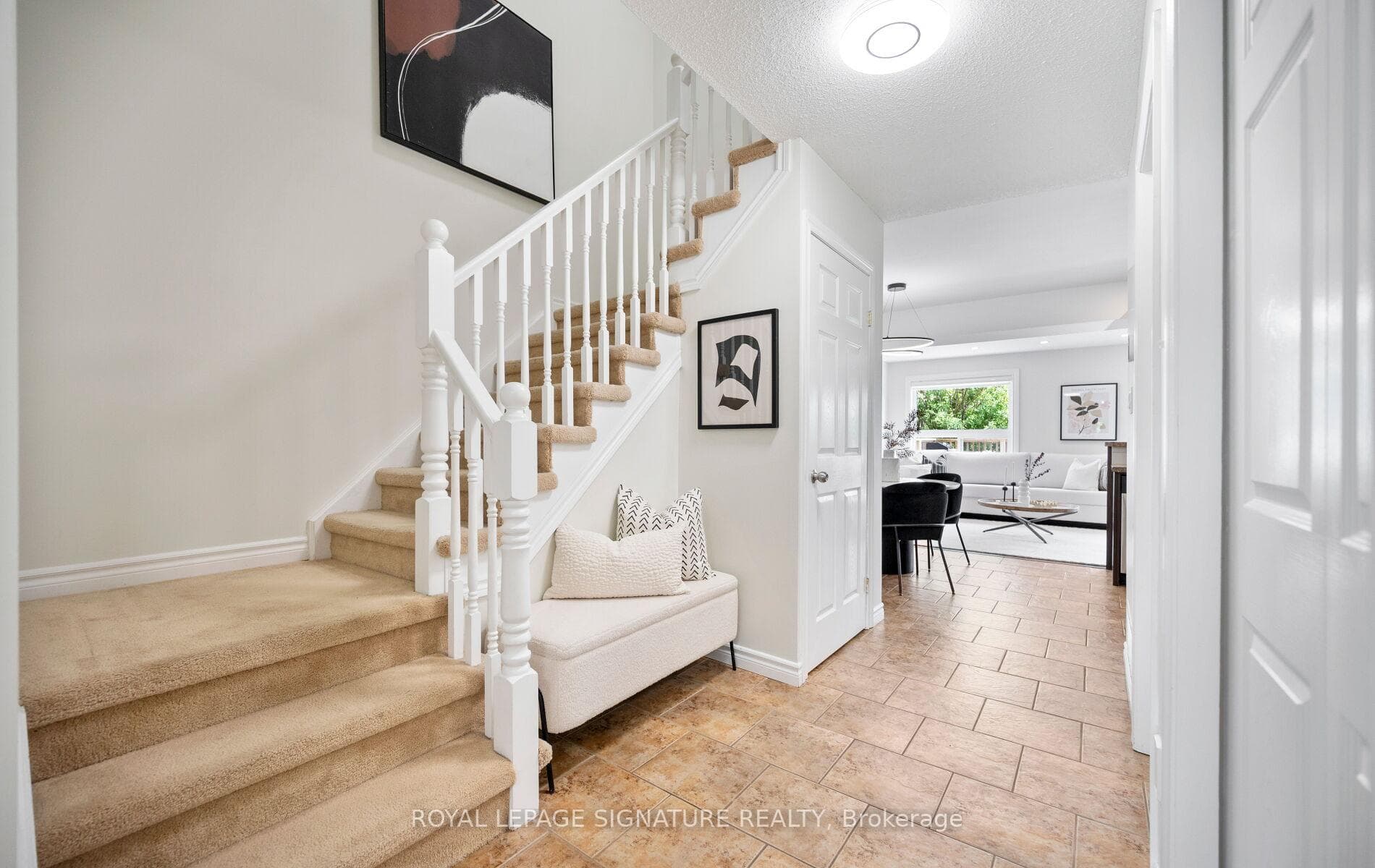 61 Thames Way photo 5