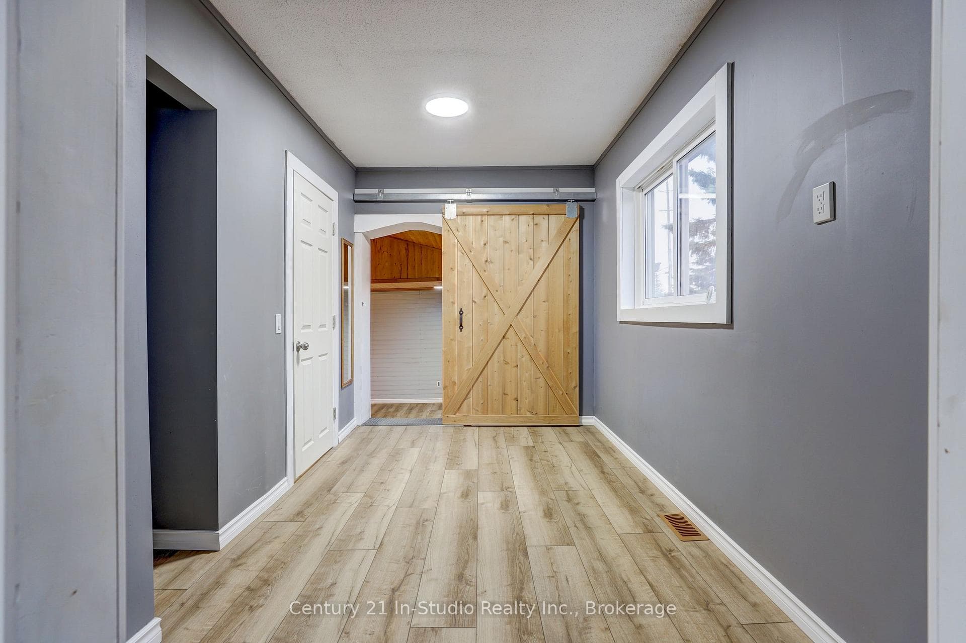 890 20th Street photo 34