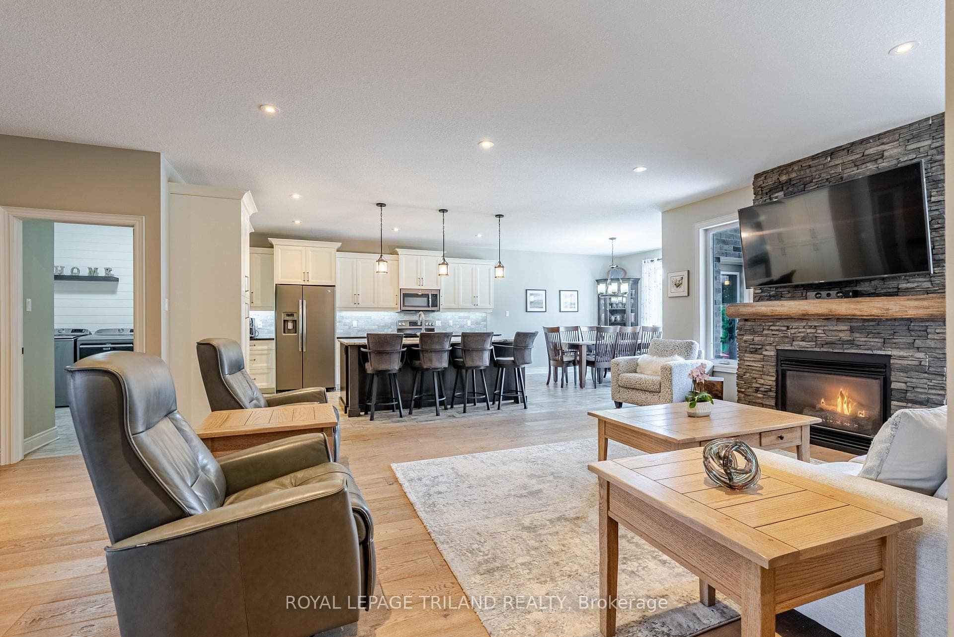 296 Dufferin Street photo 17