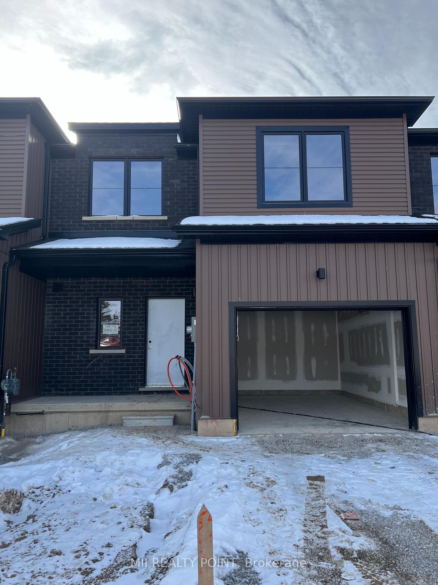 24 Trailside Drive photo 1