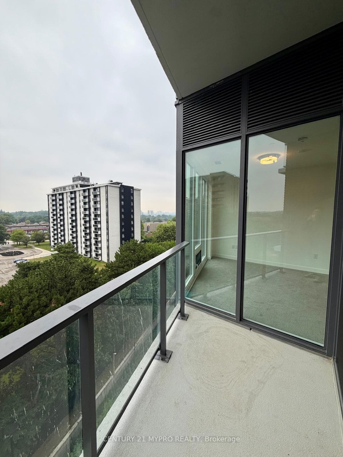 4010 Eglinton Avenue Unit 703 photo 12