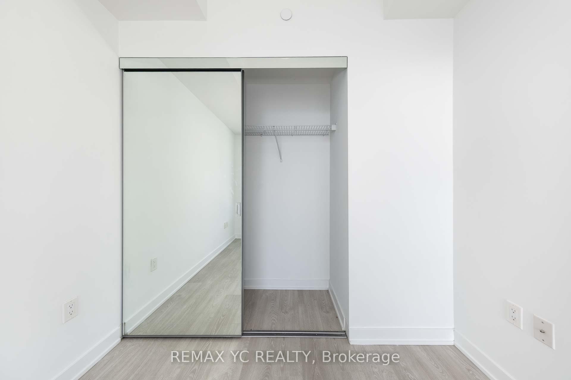 15 Queens Quay Unit 1302 photo 11
