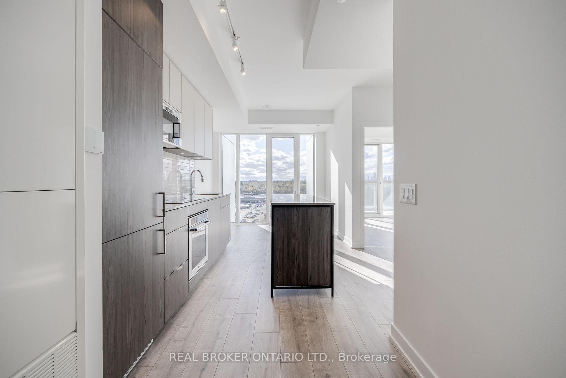 220 Missinnihe Way Unit 1117 photo 5