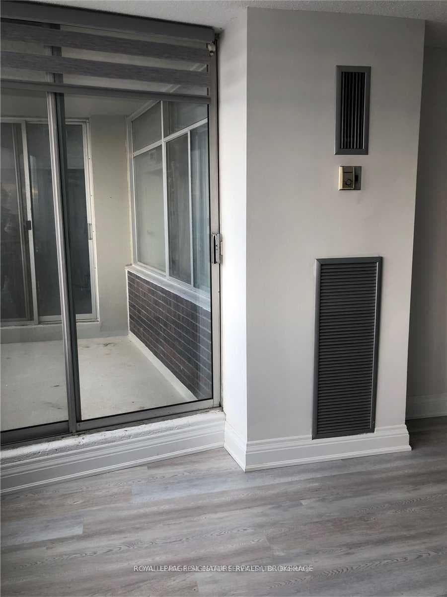 3100 Kirwin Avenue Unit 2706 photo 7