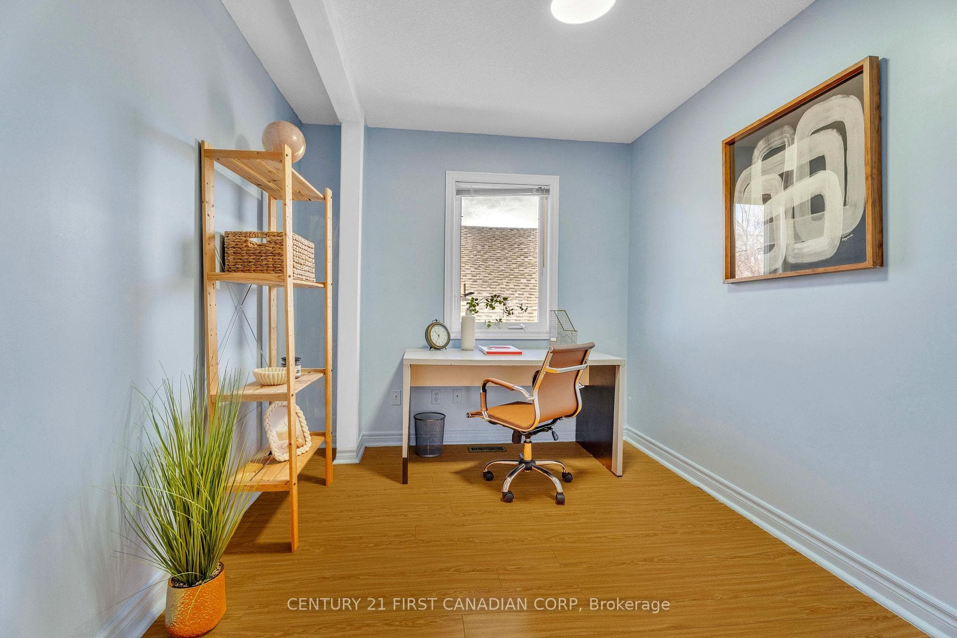 89 Mctaggart Court photo 26