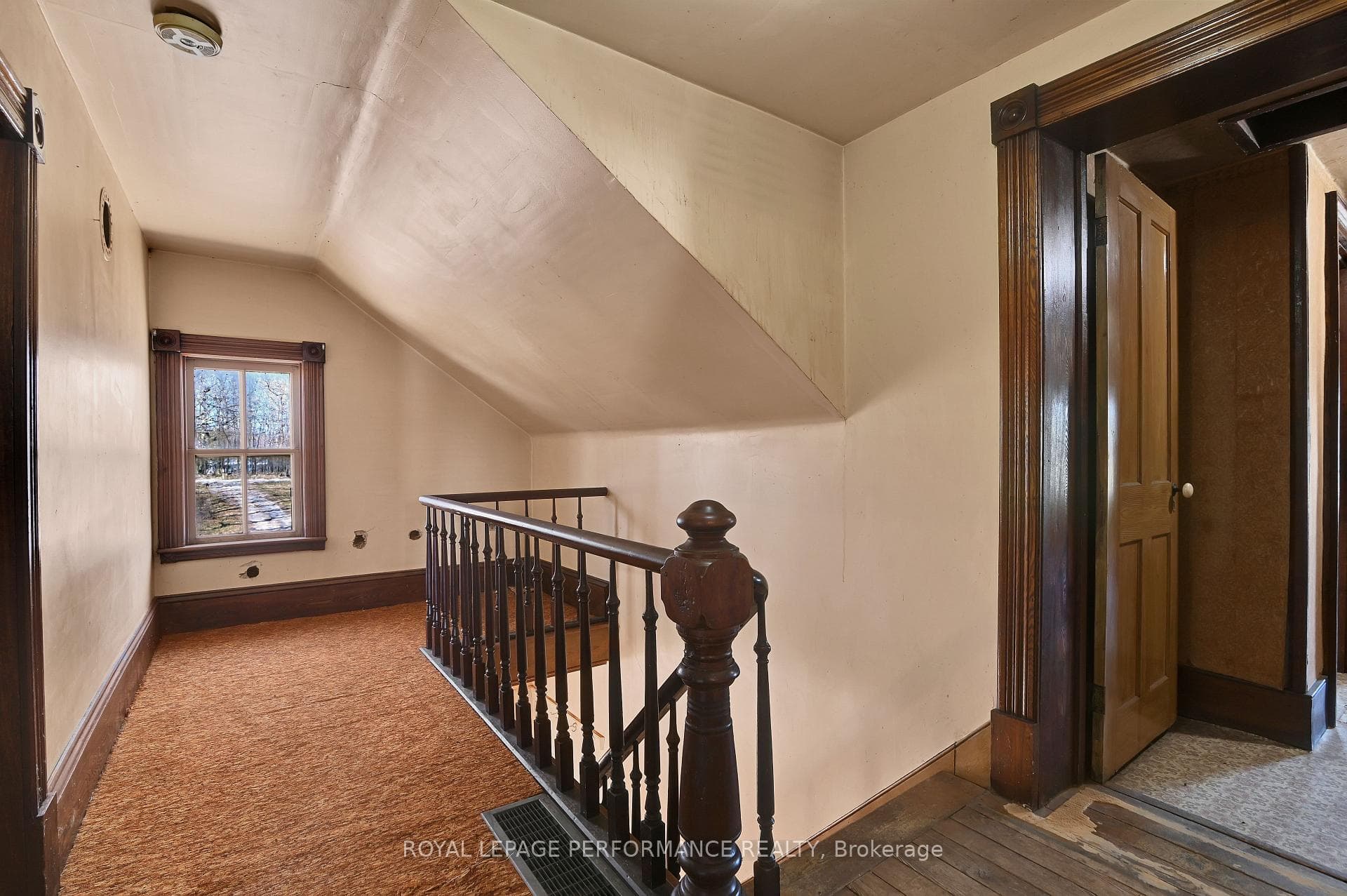 Second level loft area