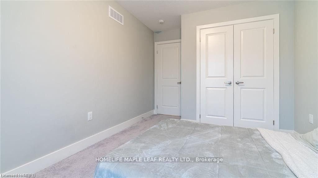 689 Chelton Road Unit 79 photo 33