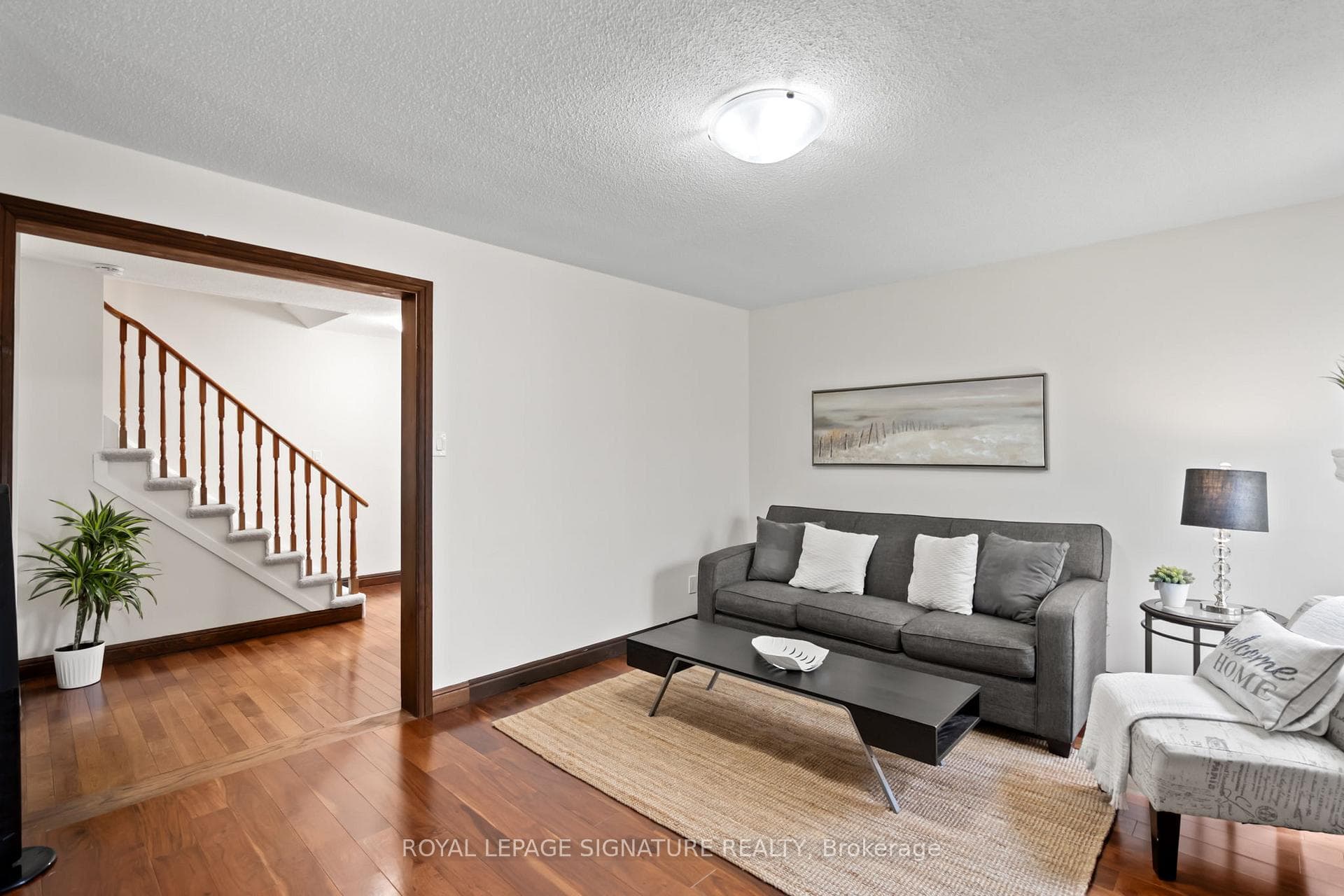 1213 Gloucester Square photo 5