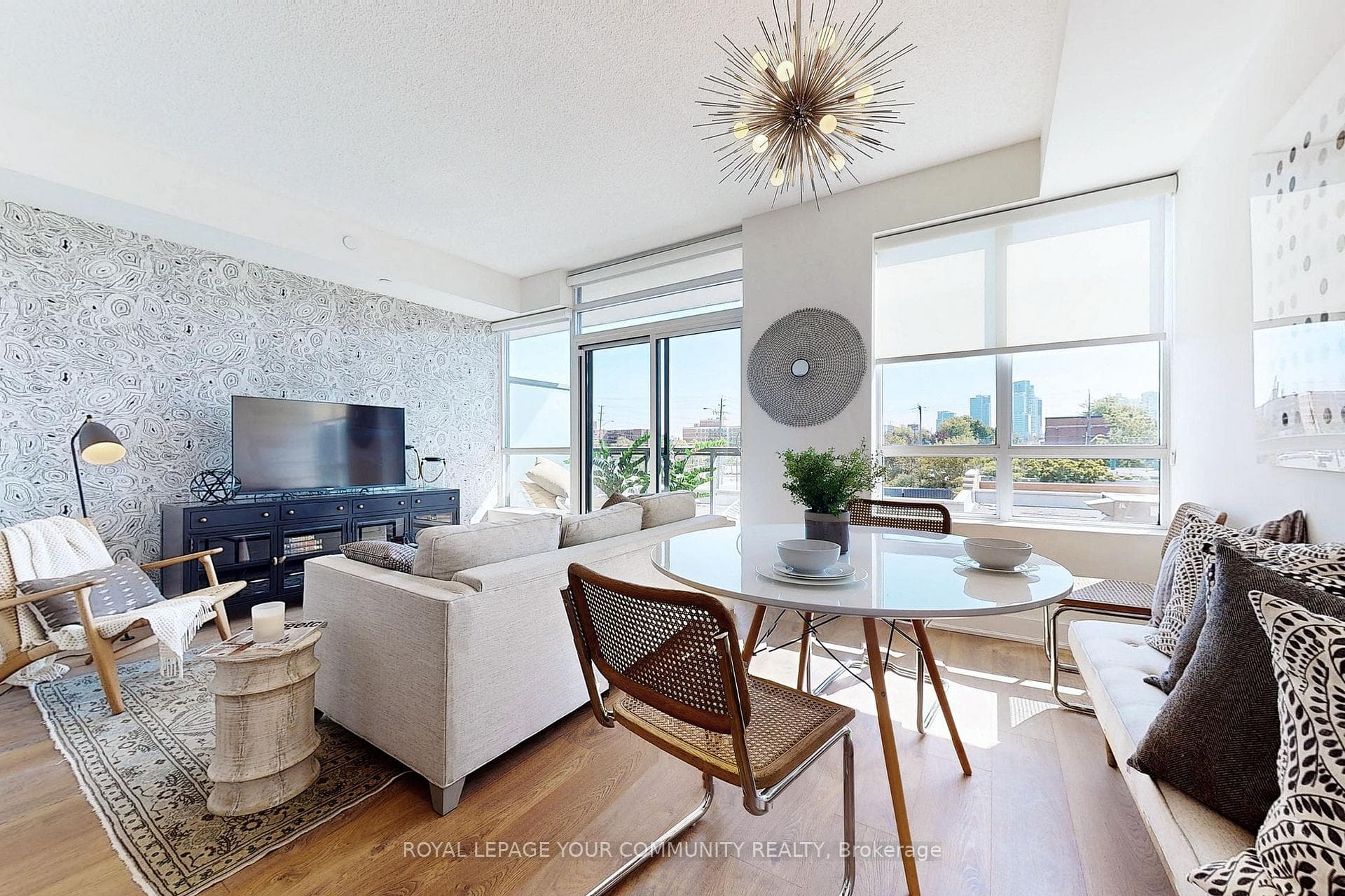 7608 Yonge Street Unit 338 photo 5