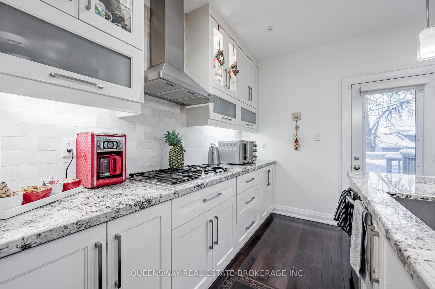 1A Hogarth Avenue photo 10
