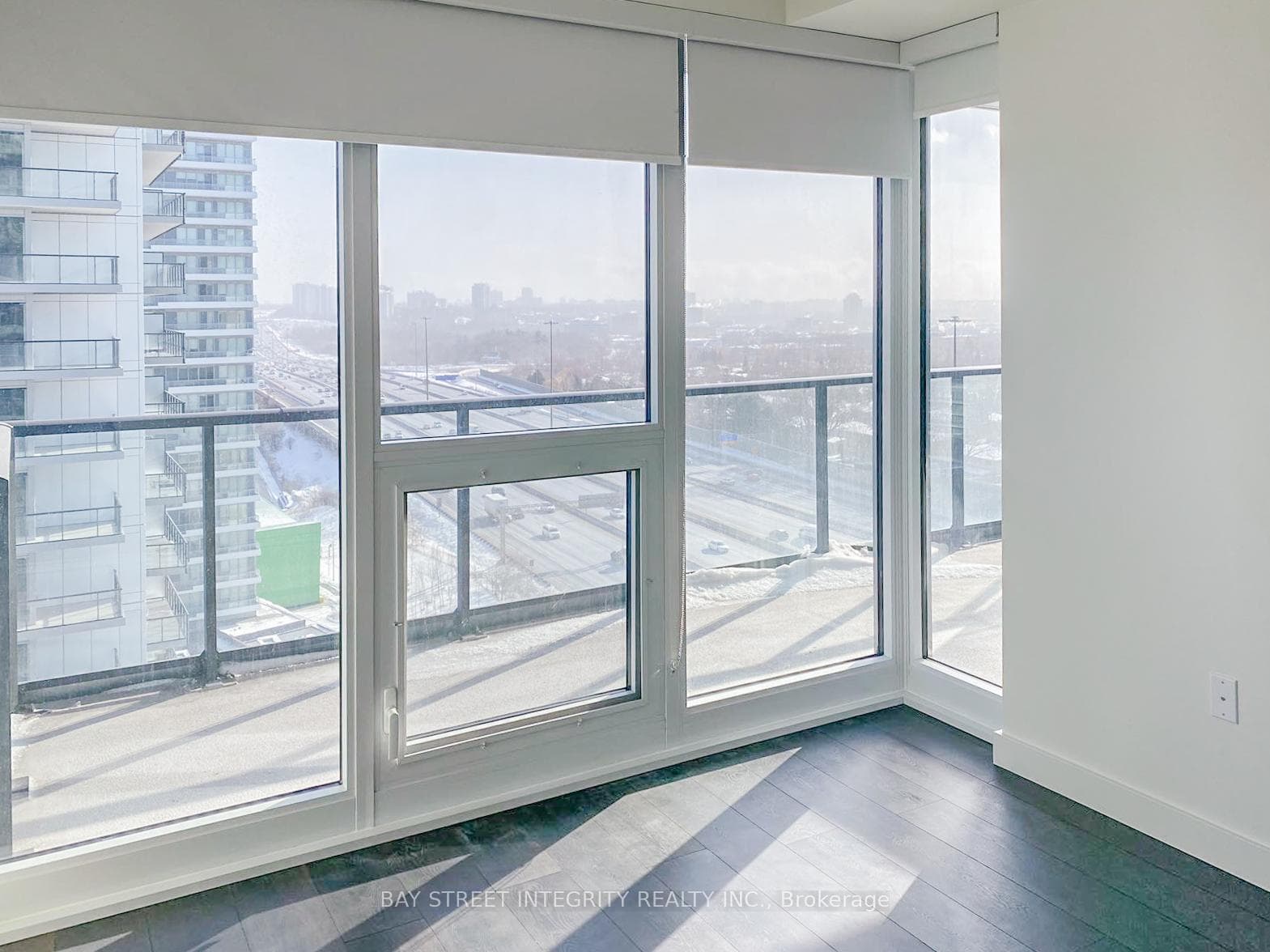 85 MCMAHON Drive Unit 1615 photo 6