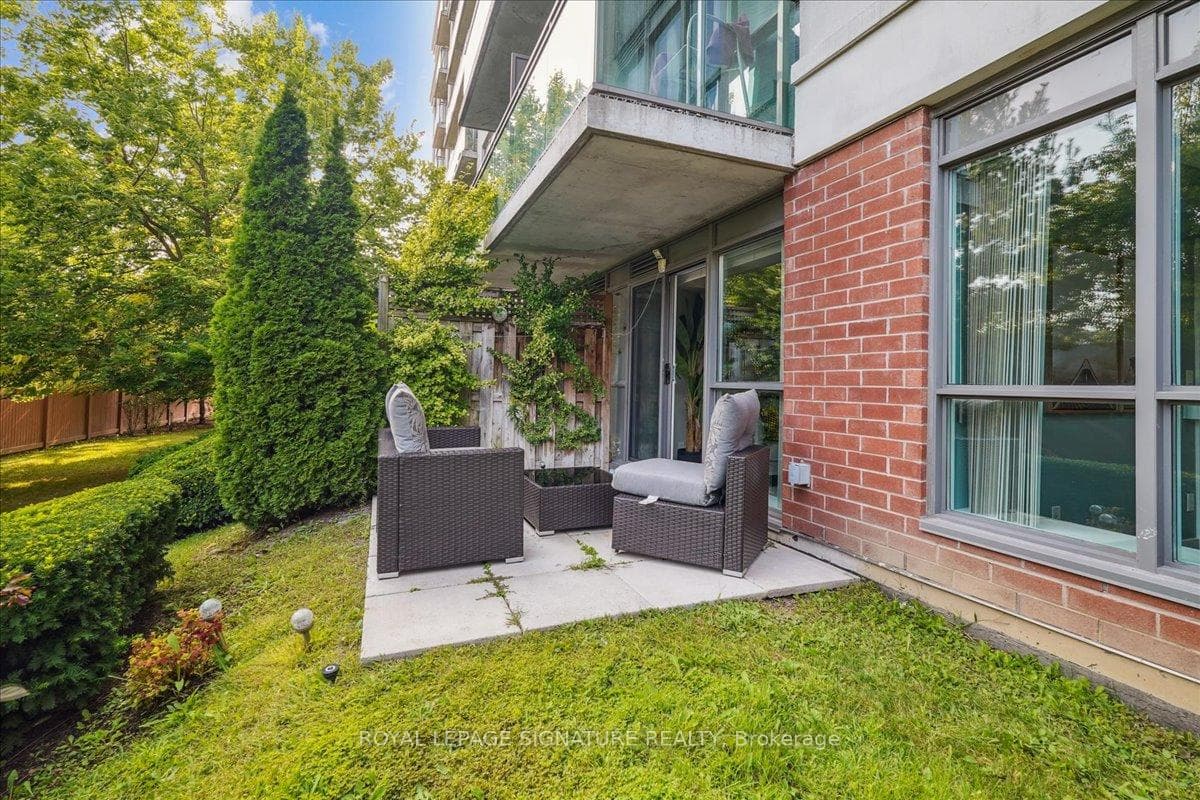120 Dallimore Circle Unit 218 photo 2