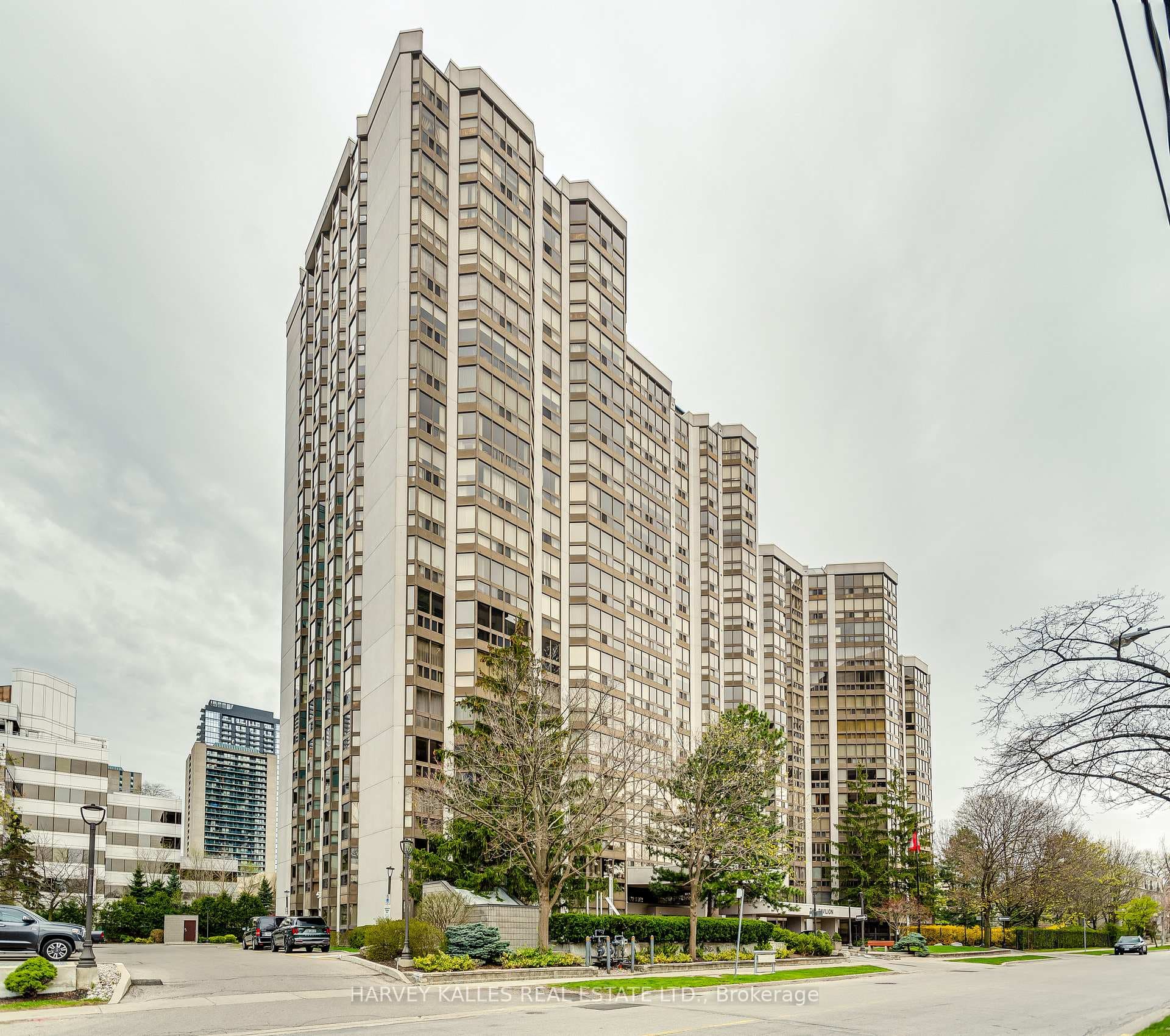 10 Kenneth Avenue Unit 310 photo 40