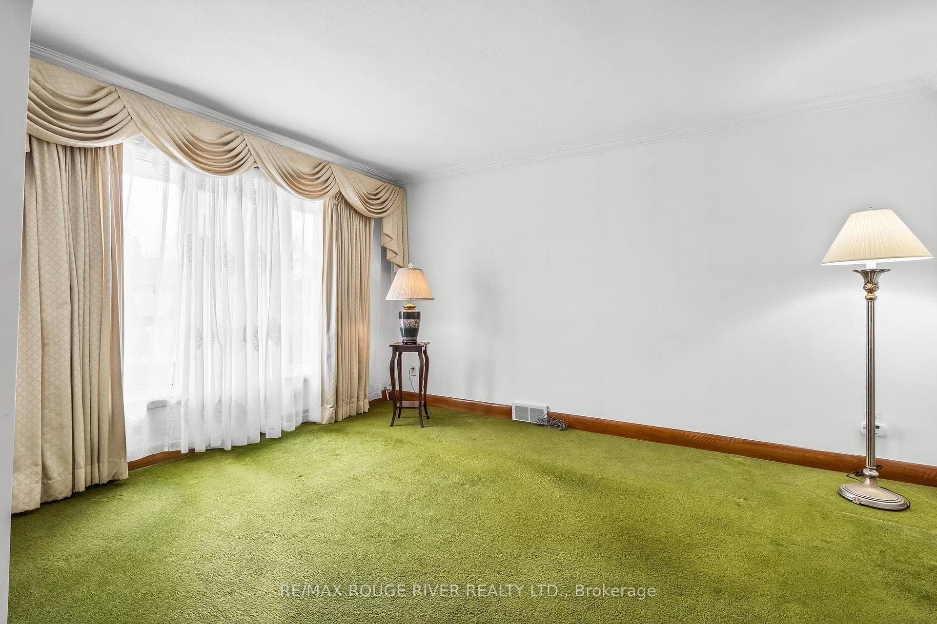 456 Miller Avenue photo 10