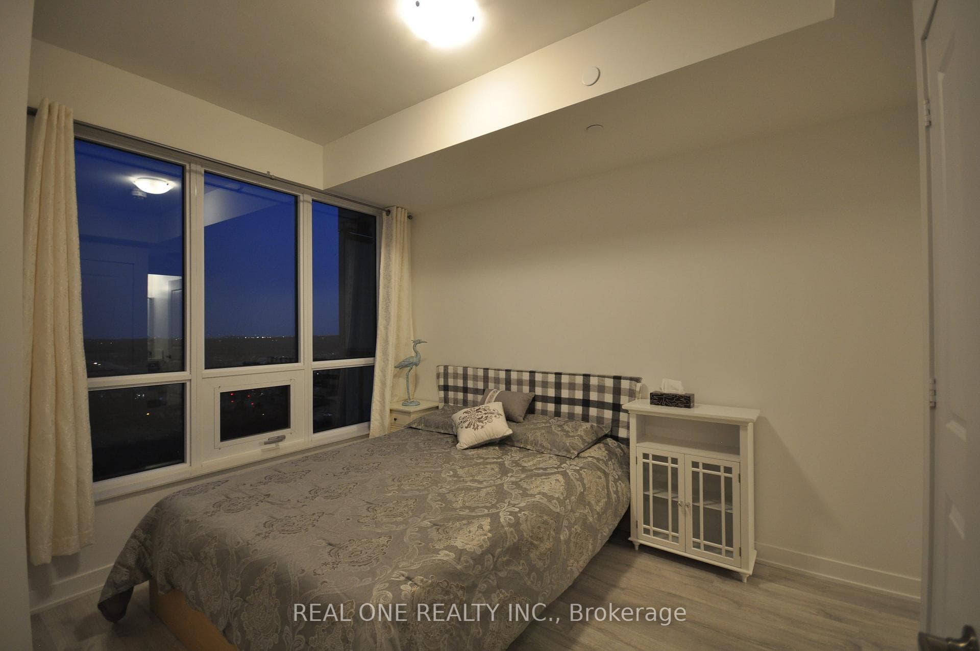 4677 Glen Erin Drive Unit 1705 photo 20