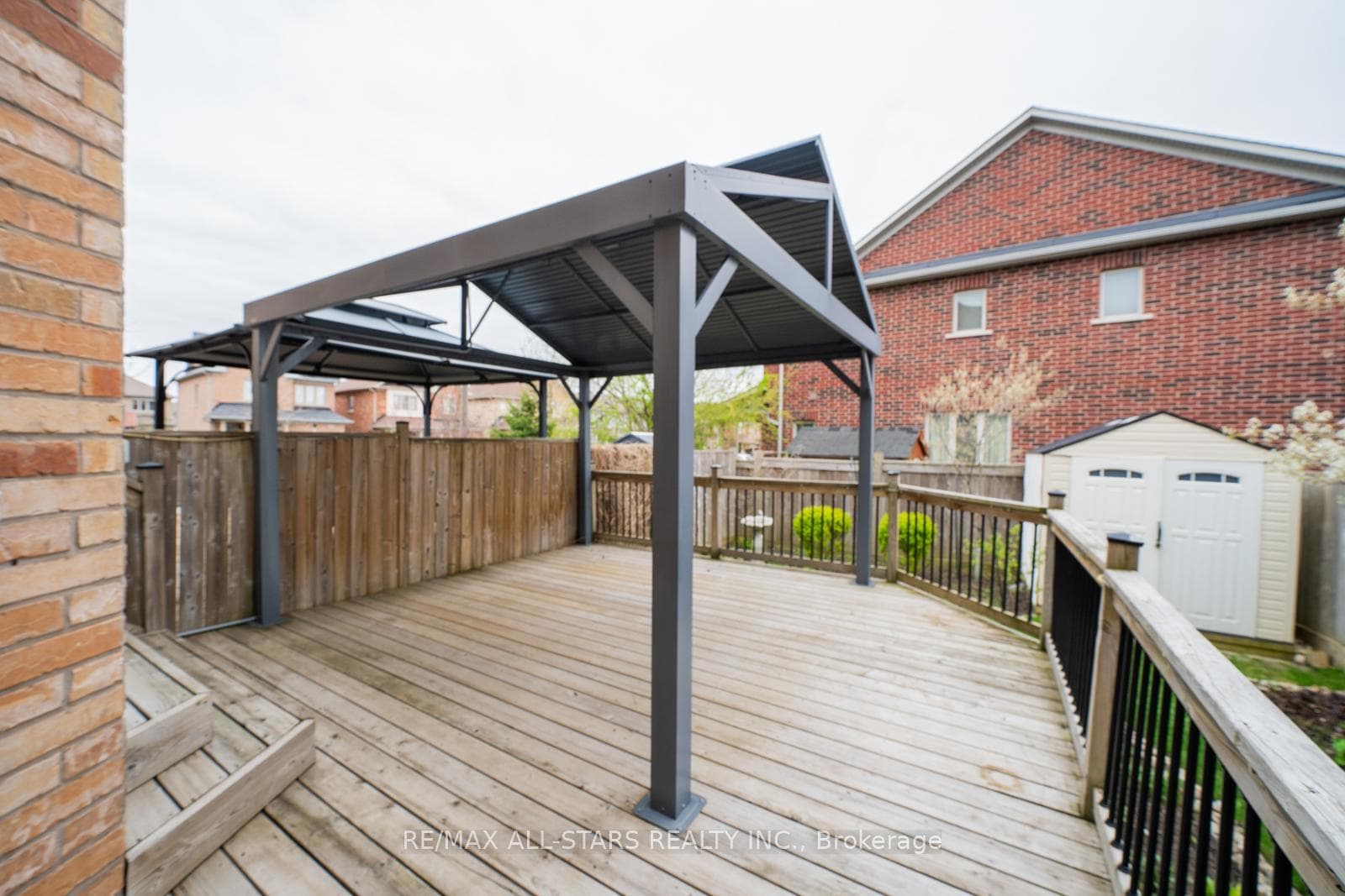 98 Duffin Drive photo 40