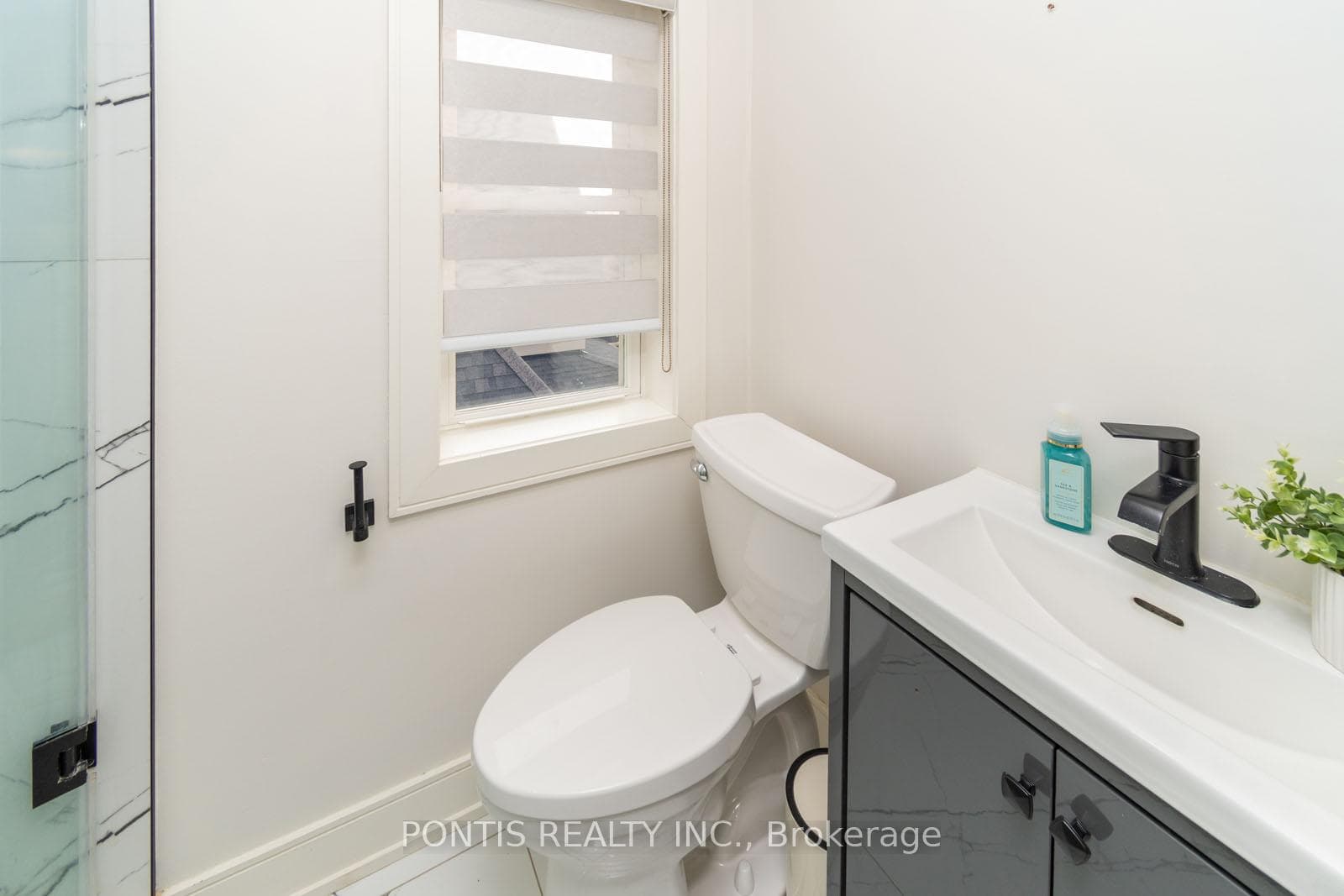 38 Kempenfelt Drive photo 28