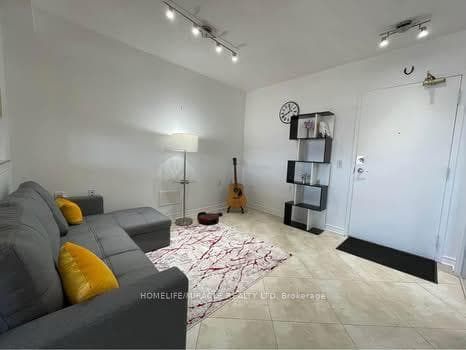 200 Burnhamthorpe Road Unit 1202 photo 2