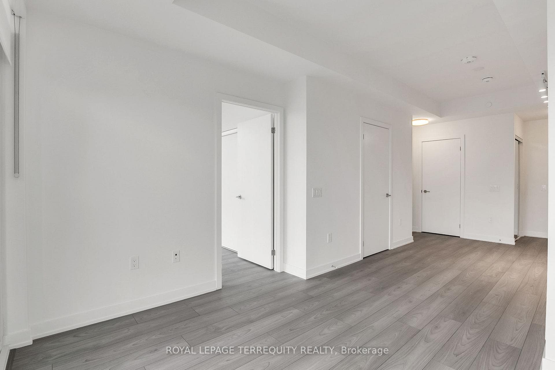 120 Broadway Avenue Unit 1405 photo 13