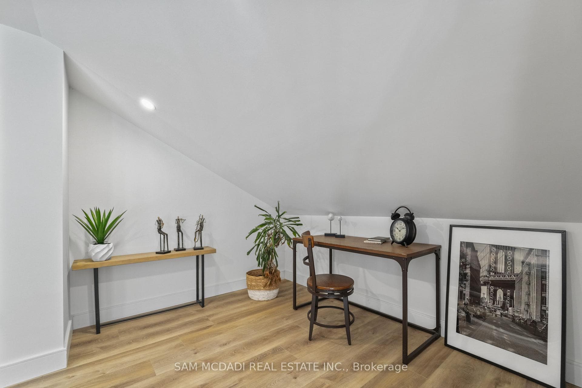 477 Fairview Street photo 30