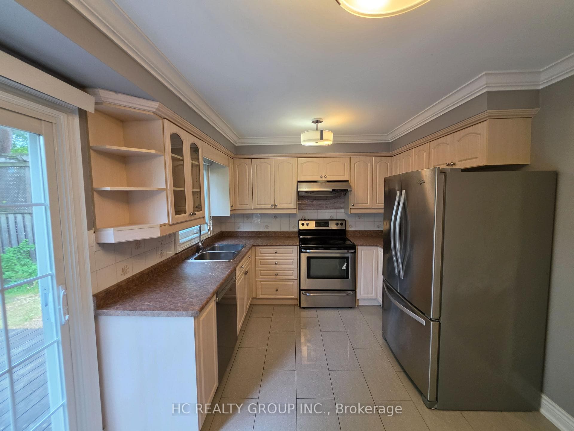 40 Stargell Crescent photo 8