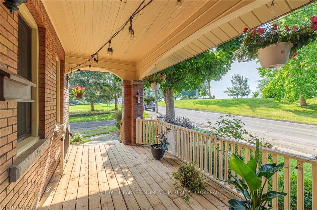 189 SUGARLOAF Street photo 7