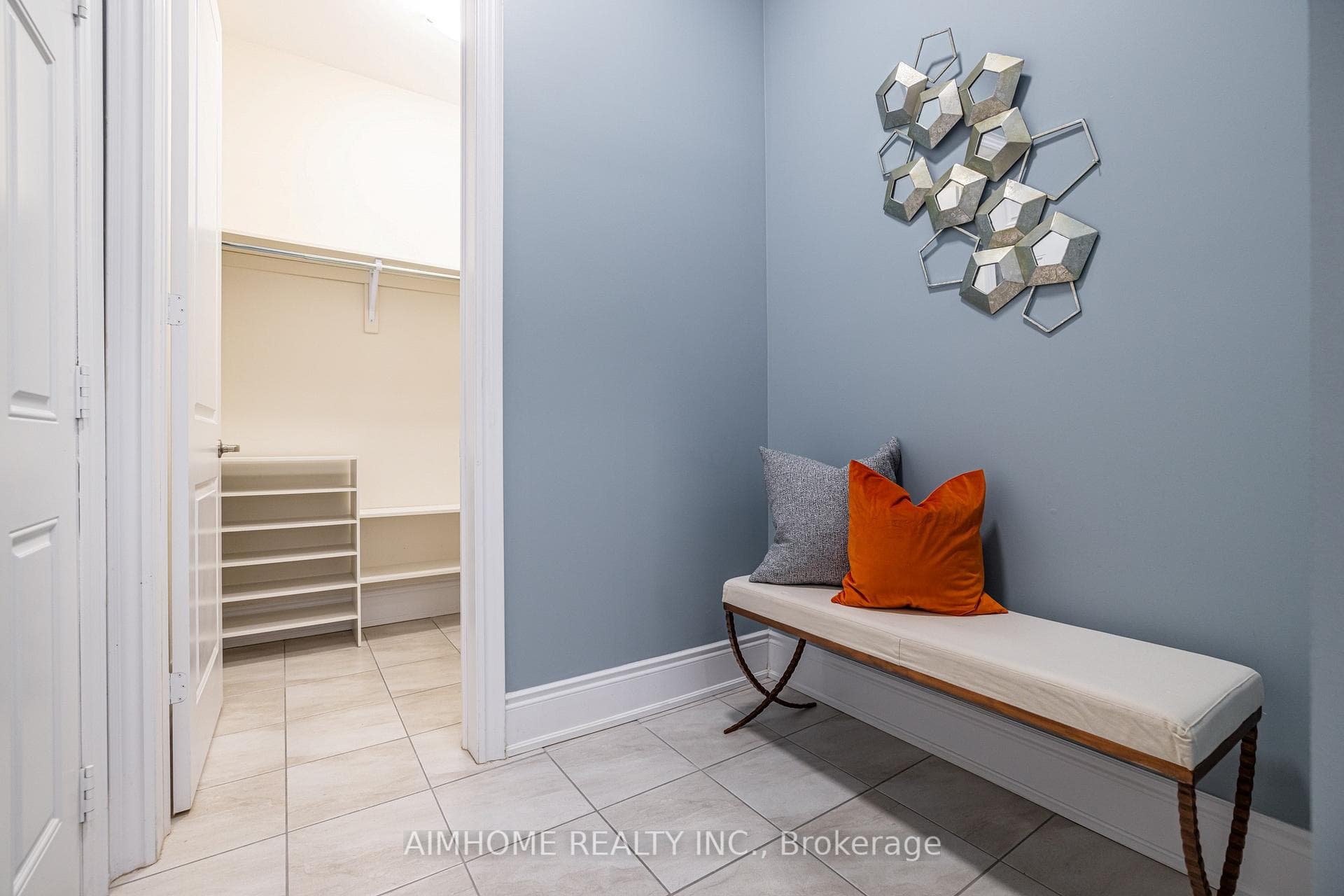 122 Scrivener Drive photo 34