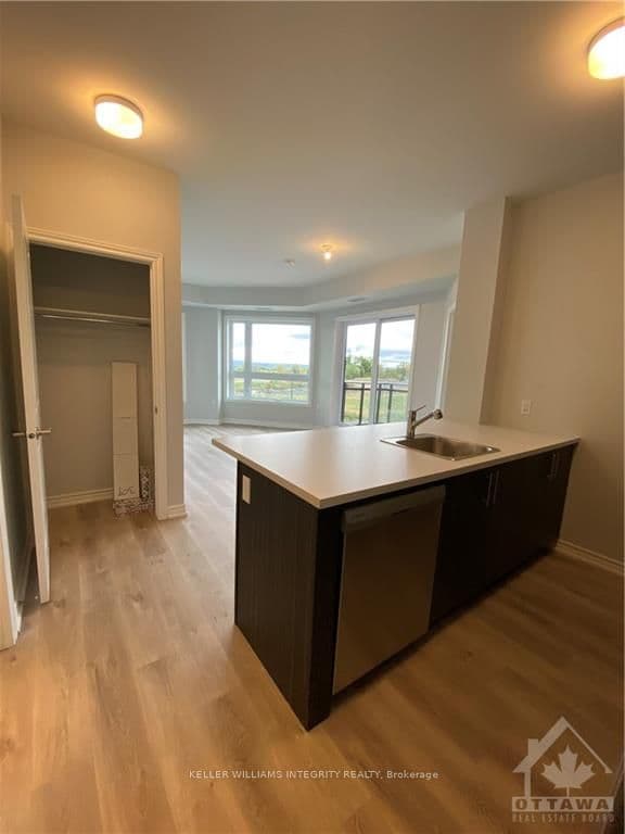 397 CODD'S Road Unit 309 photo 4