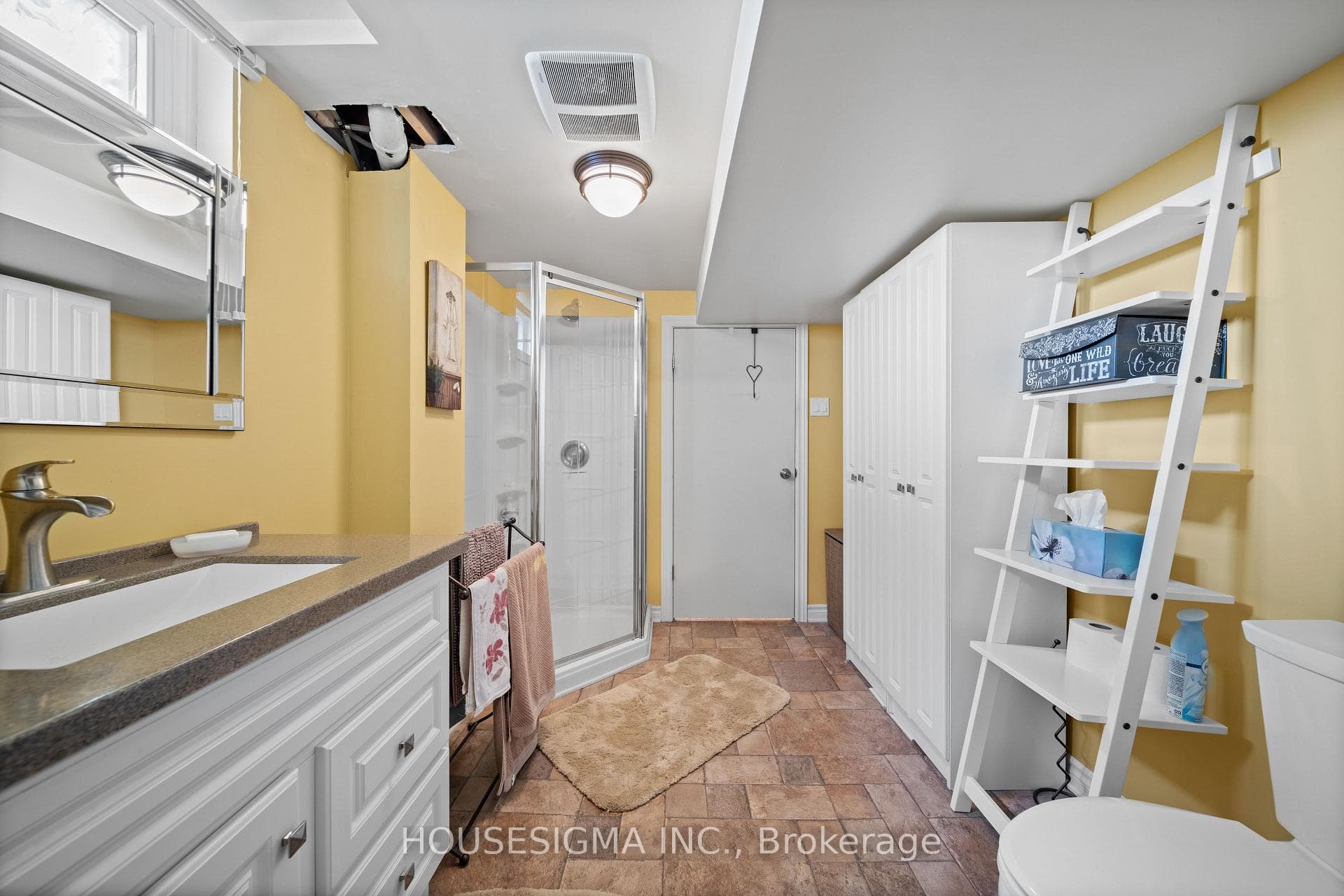 175 Carlyle Drive photo 33