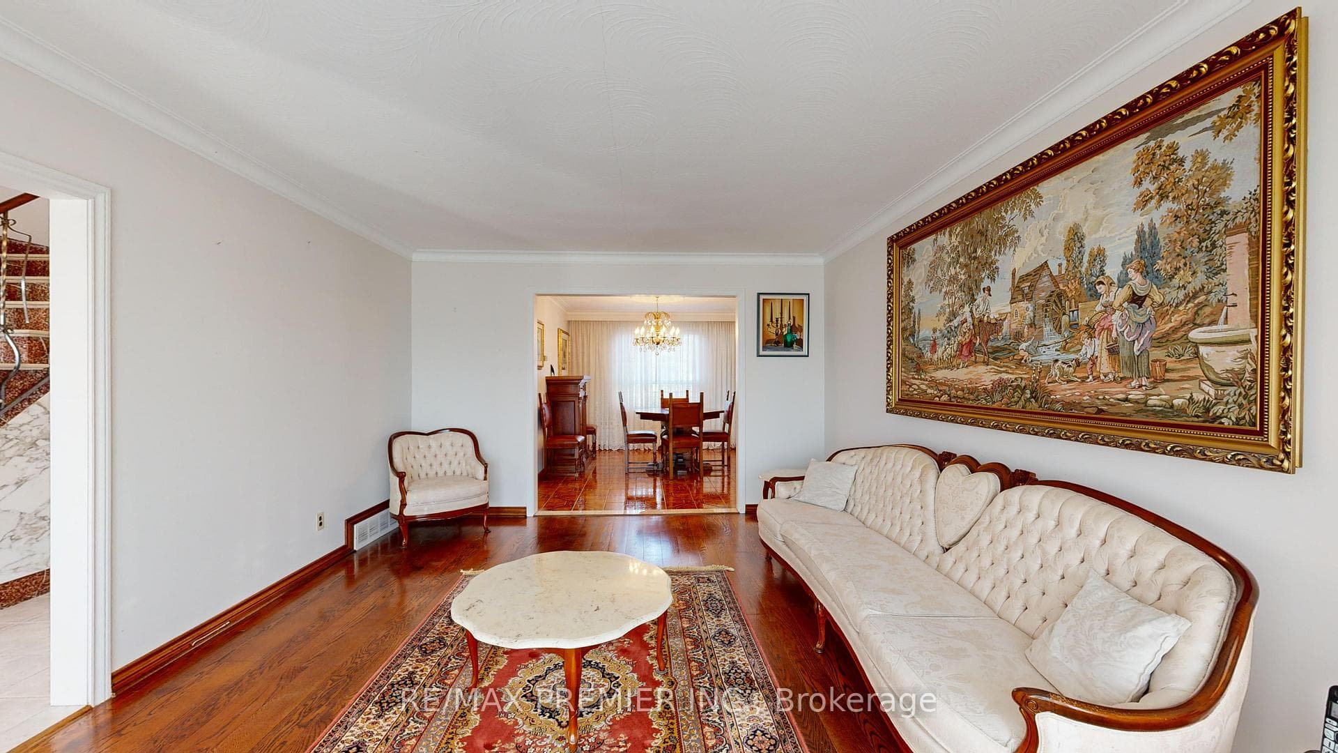 20 Alladin Avenue photo 5
