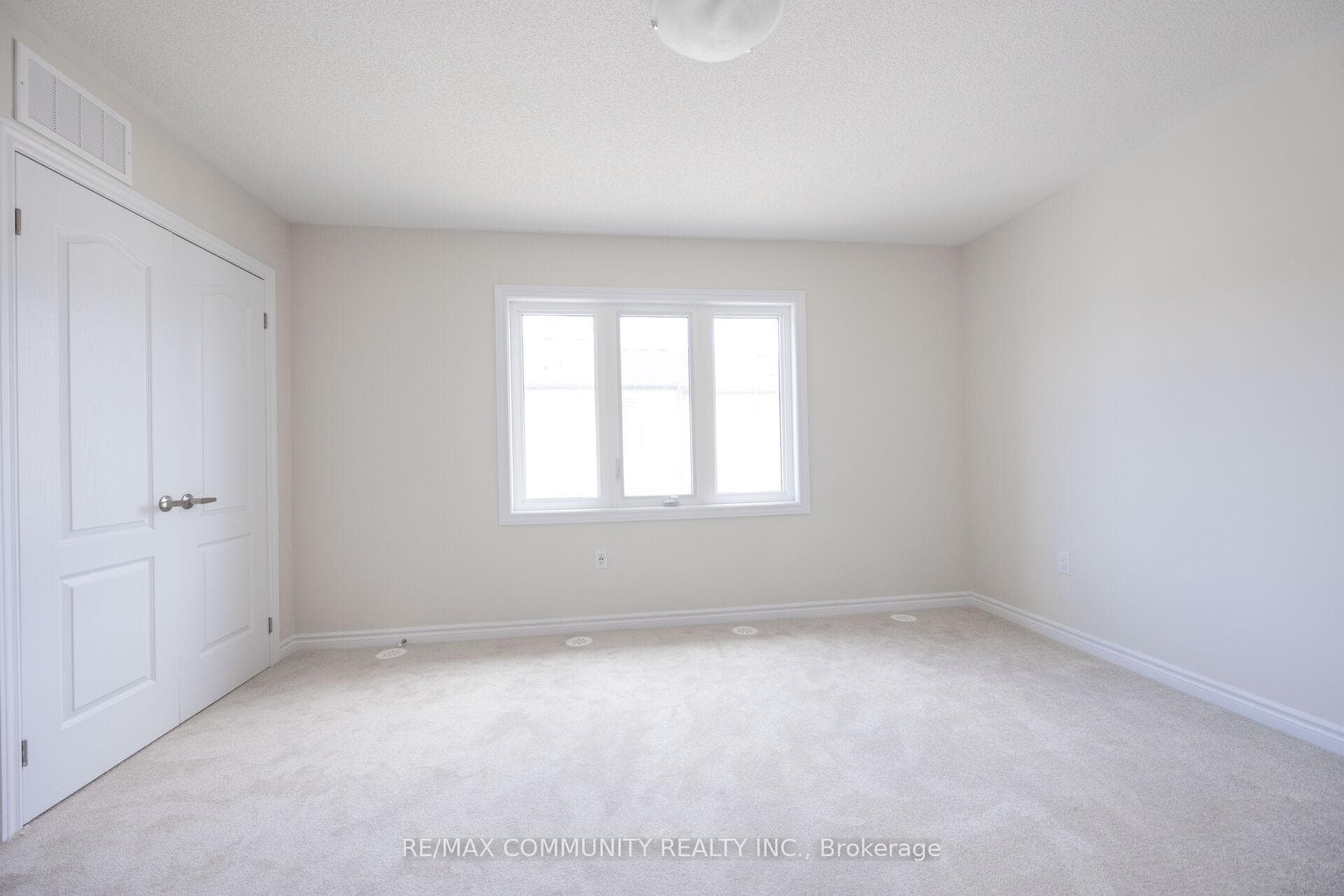 135 Senay Circle photo 14