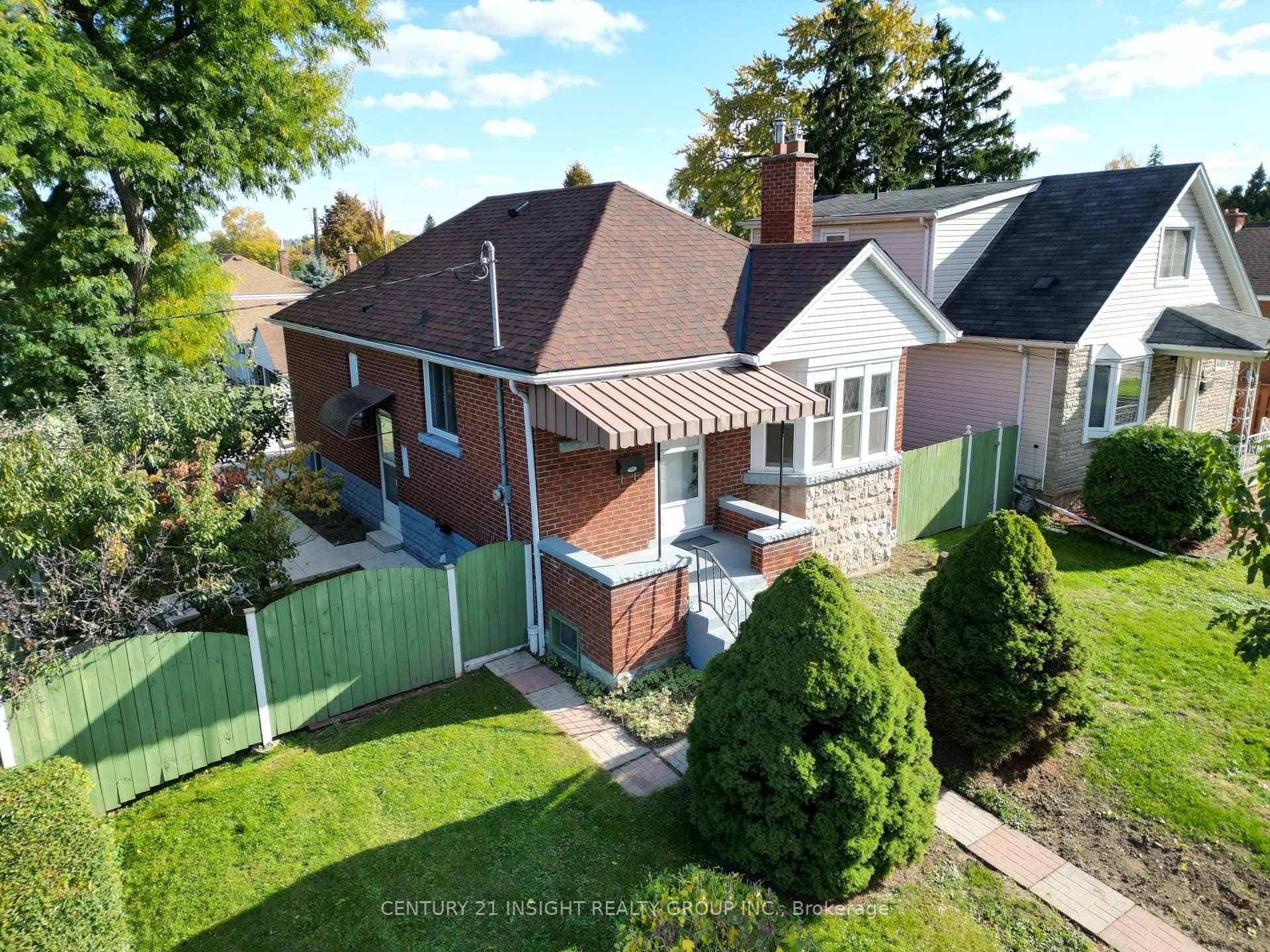 155 Walter Avenue photo 35