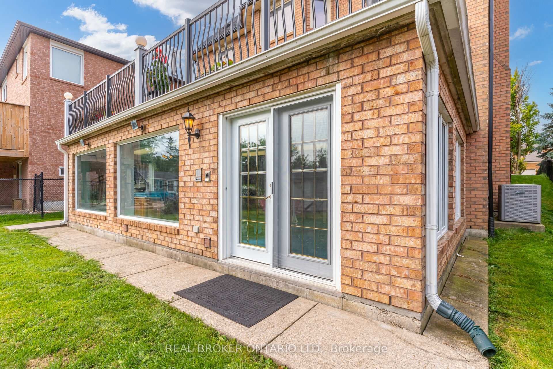 87 Taylorwood Avenue photo 33