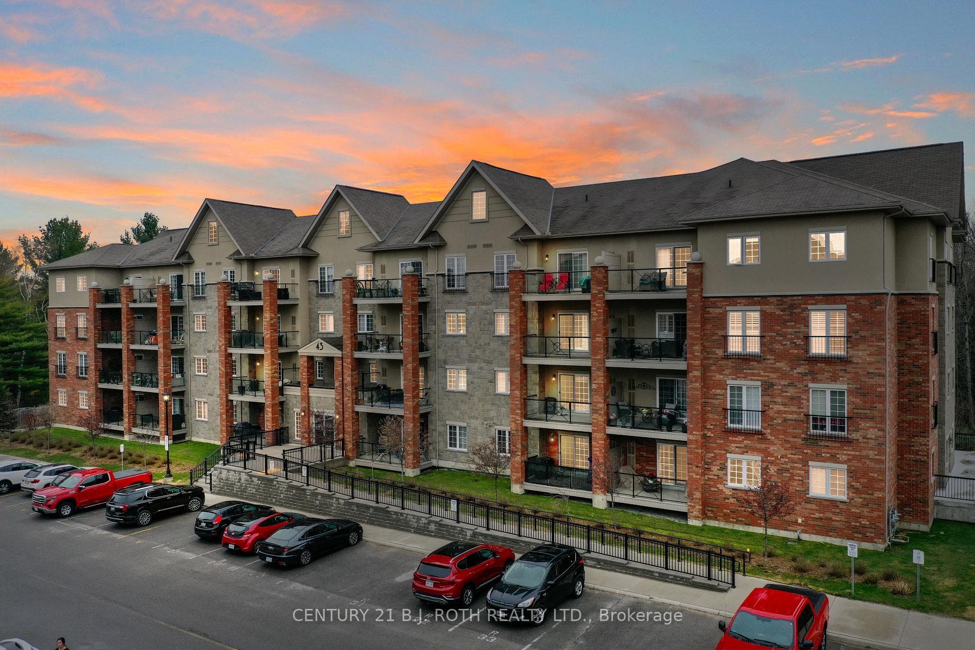 43 Ferndale Drive Unit 104 photo 21